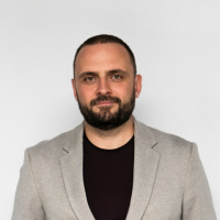 Карен Карапетян